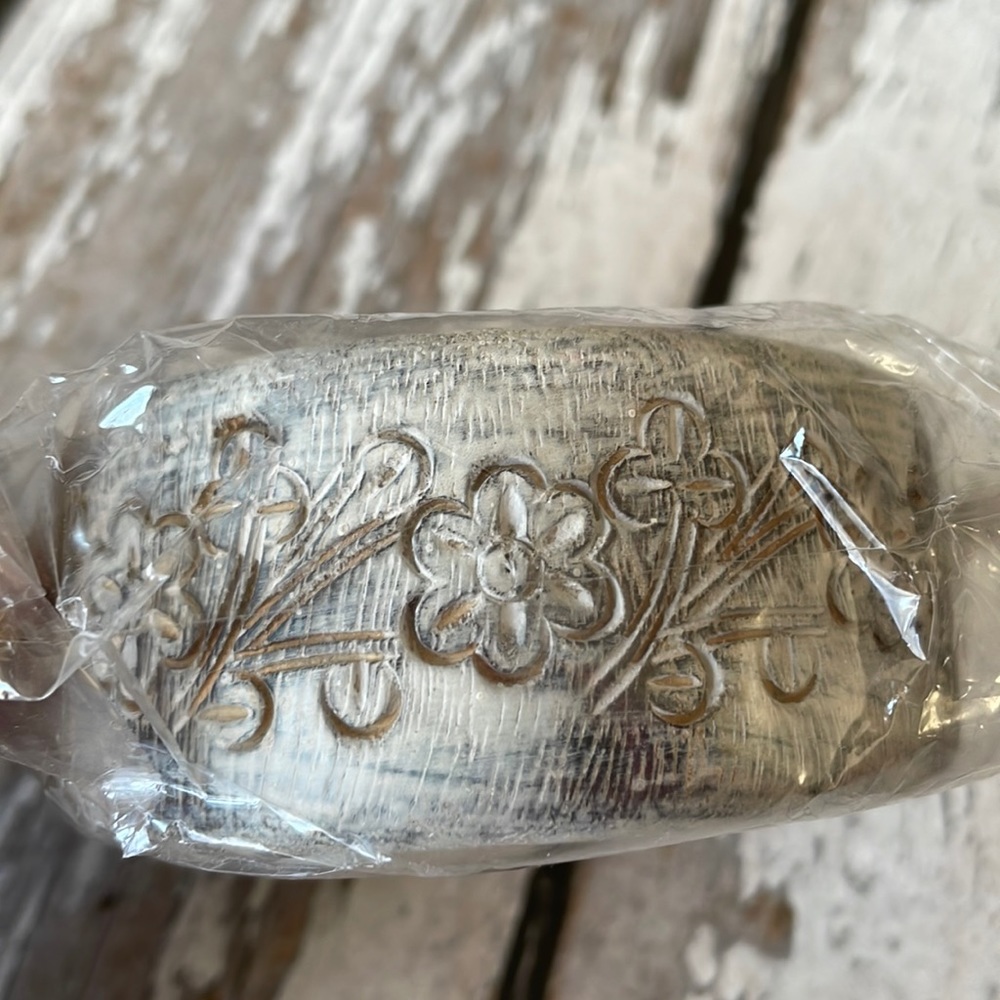 NEW! Sir Alistair Rai Bracelet - Picture 2 of 5